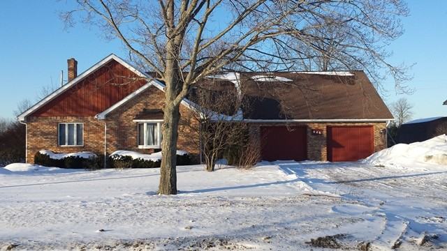 945 Maple Ave - Photo 2 of 2