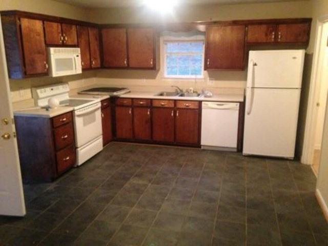 2296 Utility Rd - Photo 2 of 12