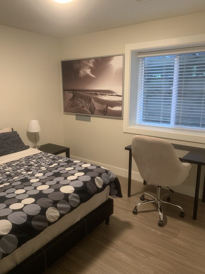 1141 Charland Ave - Photo 7 of 9