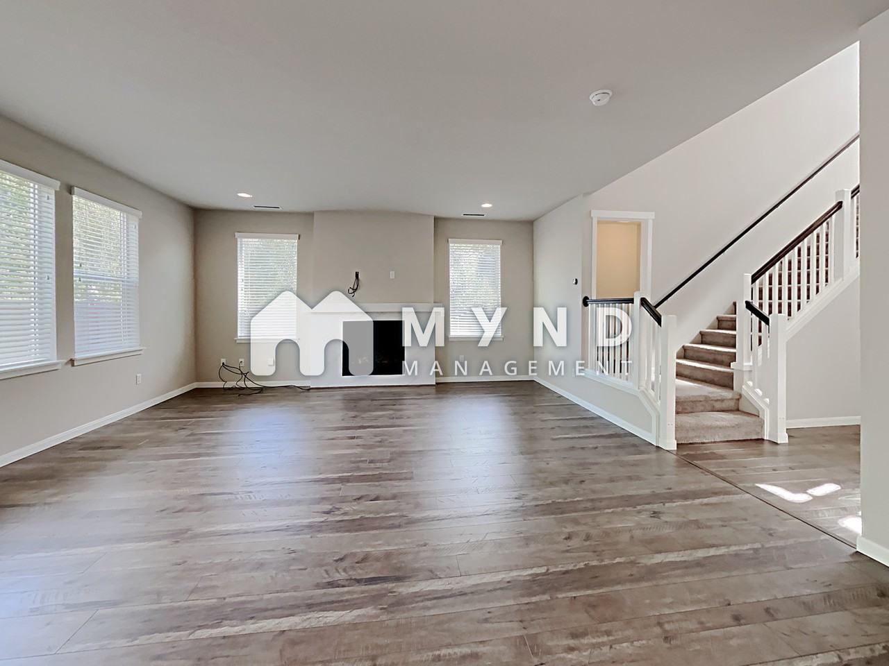 3845 Brothers Ct - Photo 2 of 20