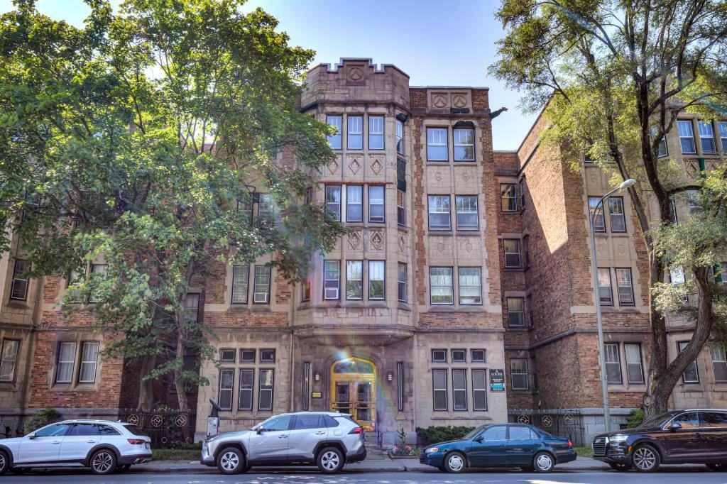 4250 Rue Sherbrooke Ouest 3, Westmount, QC H3Z 1C4 3 Bedroom