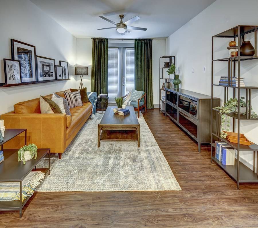 790 Airport Boulevard - Photo 3 of 18
