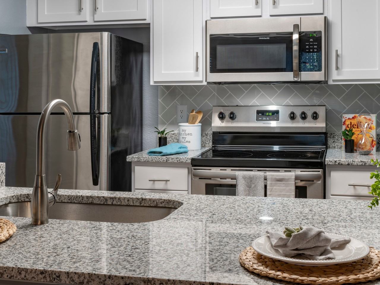 Southside Villas 8745 Palm Breeze Rd, Jacksonville, FL 32256