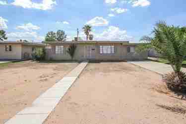 1811 E Clarendon Ave