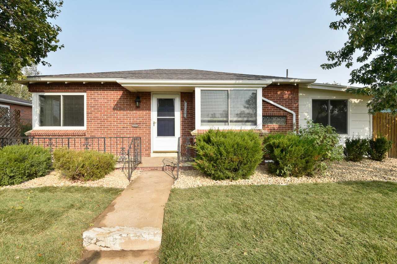 3208 Niagara St - Photo 4 of 34