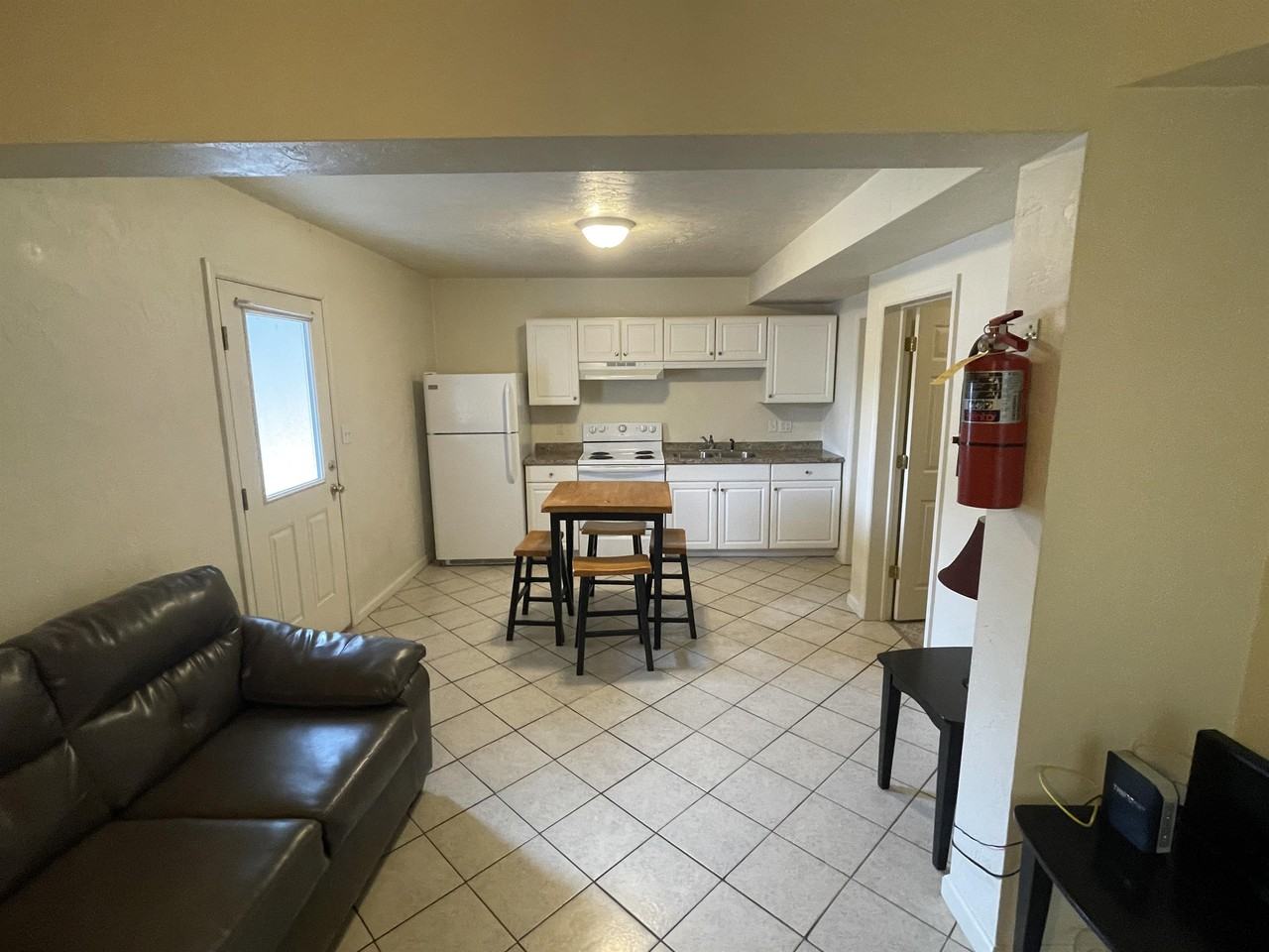 866 Wayne Ave #866 - Photo 2 of 13
