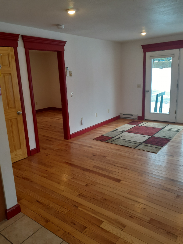 2847 Main St #8 - Photo 2 of 13