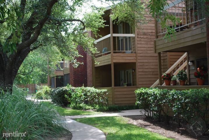Hickory Hill - Photo 3 of 5