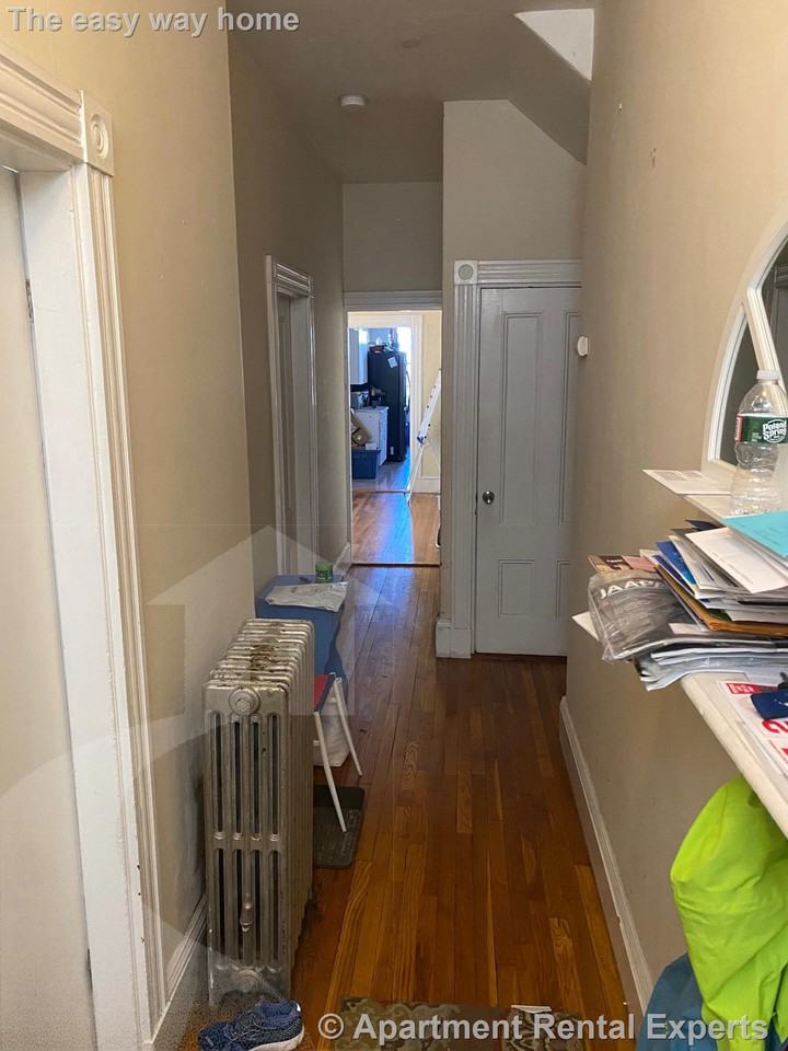 27 Boston St #1 - Photo 3 of 7