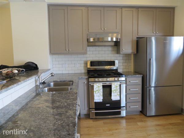 382 W Grand River Ave - Photo 3 of 9