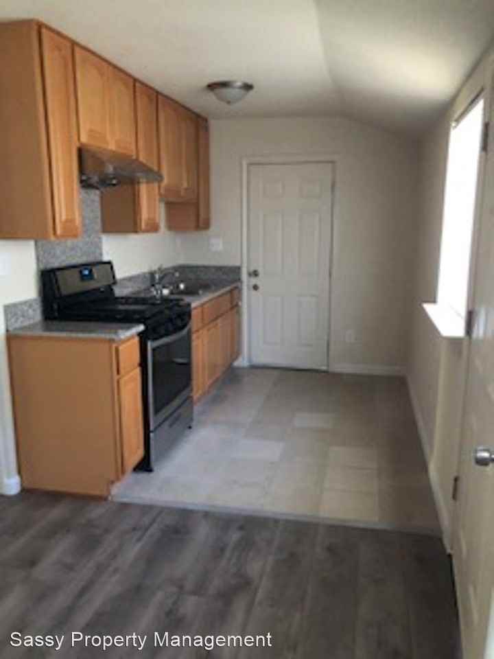 255-259 N 1st Street - Photo 3 of 10