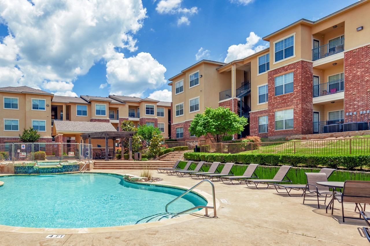 Bella Ruscello Luxury Apartment Homes - Photo 2 of 30