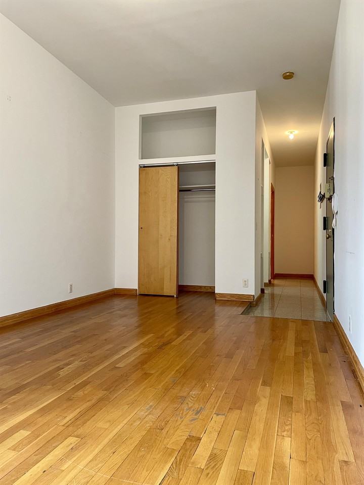 457 West 46th Street - Photo 2 of 18