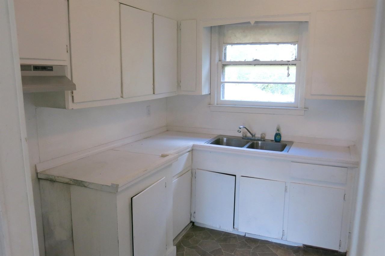 216 Bonita Ln #1 - Photo 5 of 12
