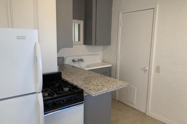 5037 East 1st Street - Photo 3 of 4