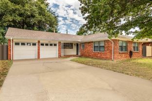 2605 Abbey Road #1 - Photo 1 of 1