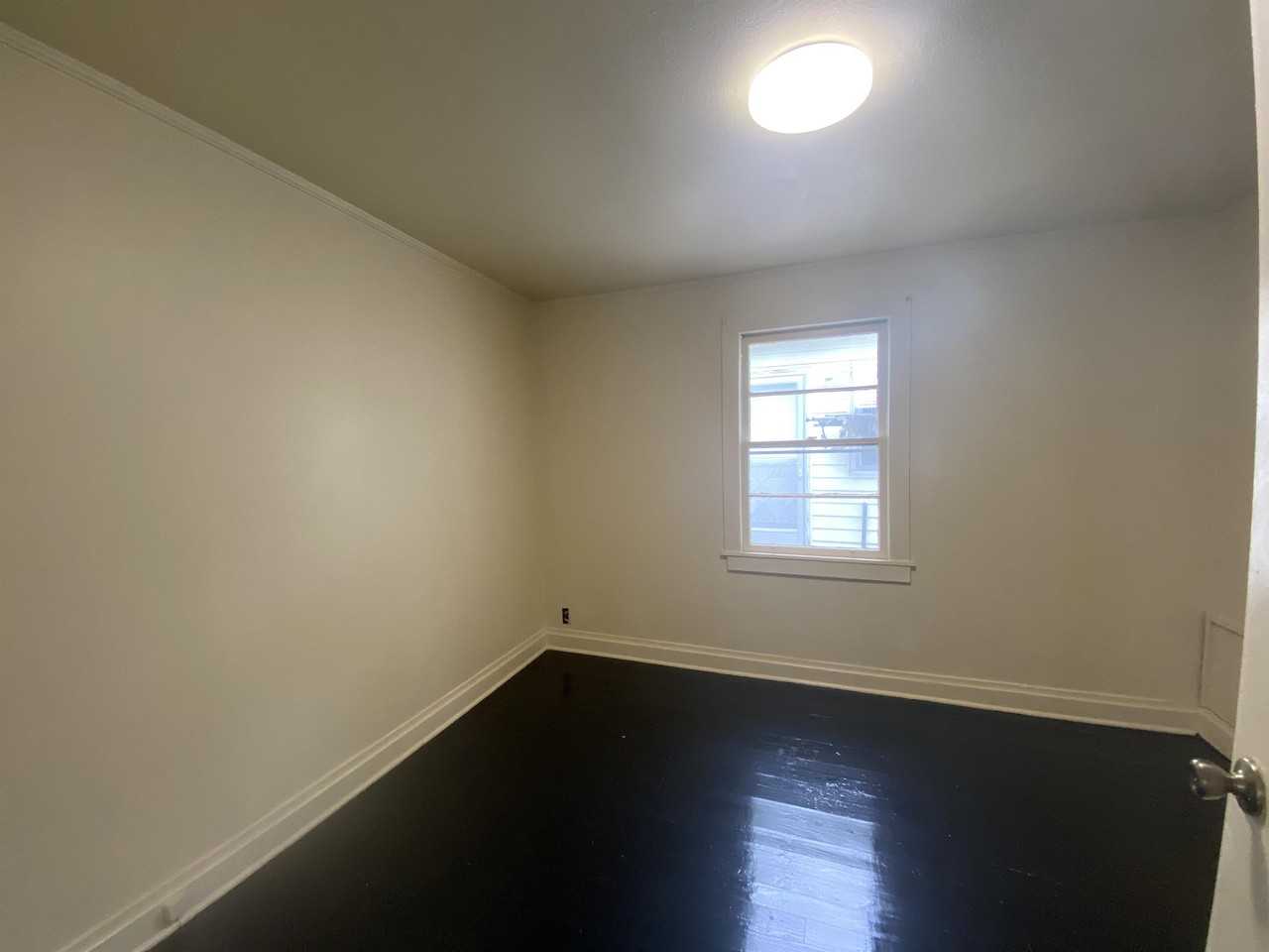 1308 Congress St #1 - Photo 6 of 23