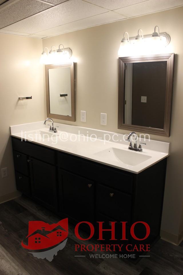 330 Eastview Ave #1 - Photo 3 of 25