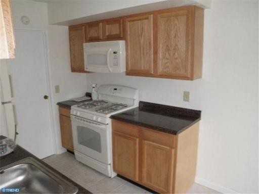 306 Valley Forge Ct - Photo 2 of 3