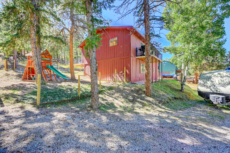 128 Yew Ln - Photo 2 of 35