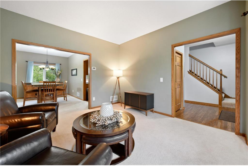215 2nd St Nw - Photo 3 of 48