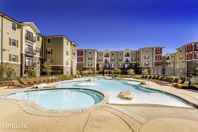 1980 Aquarena Springs Dr - Photo 3 of 10