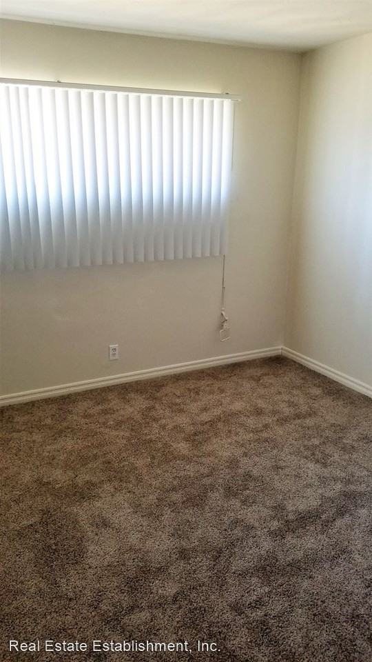 2324 Iris Court - Photo 3 of 5