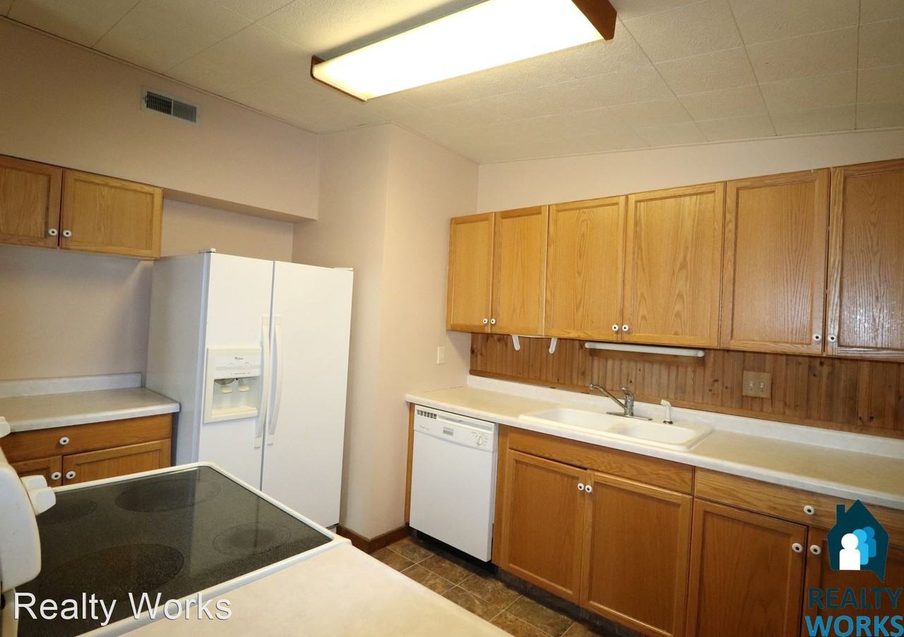 511 Eldora Ln - Photo 3 of 12