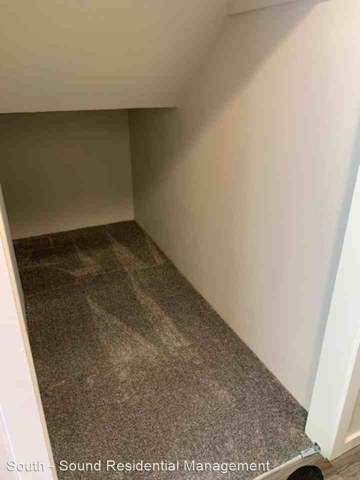 4334 S Puget Sound Ave - Photo 2 of 25