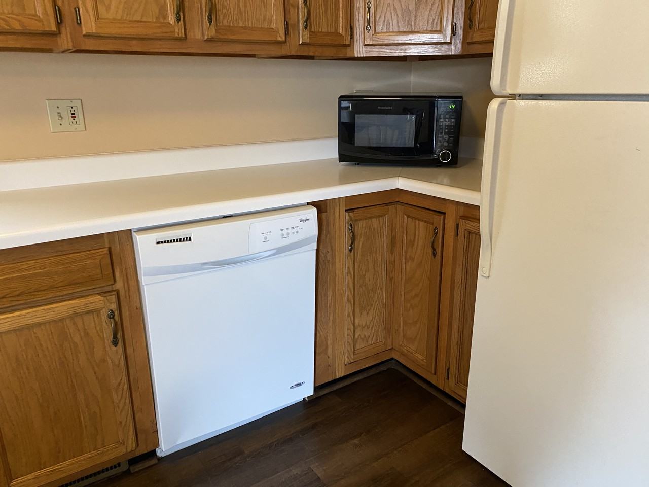 722 South St - Photo 5 of 34