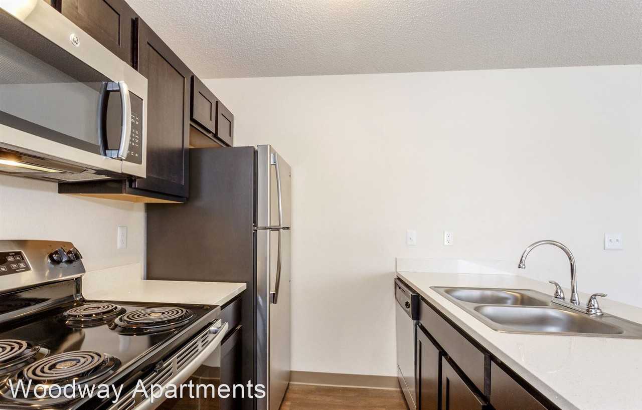 Stadium Place Apartments - Photo 3 of 27