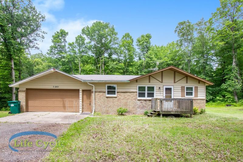 2871 River Hill Dr Nw - Photo 2 of 14