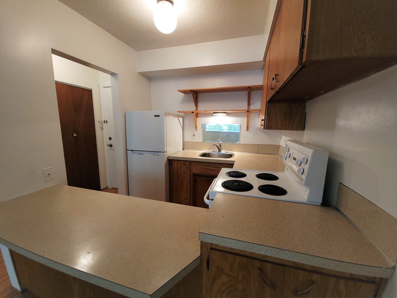 375 Garden Dr N - Photo 2 of 10