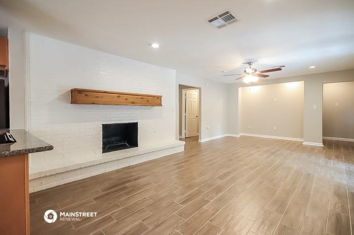 906 Brook Forest Ct - Photo 3 of 16