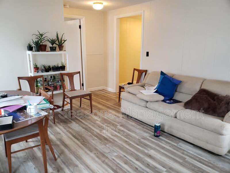 18 East Ave - Photo 2 of 12
