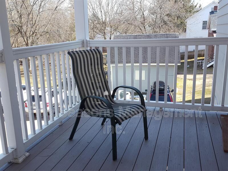 18 East Ave - Photo 7 of 12