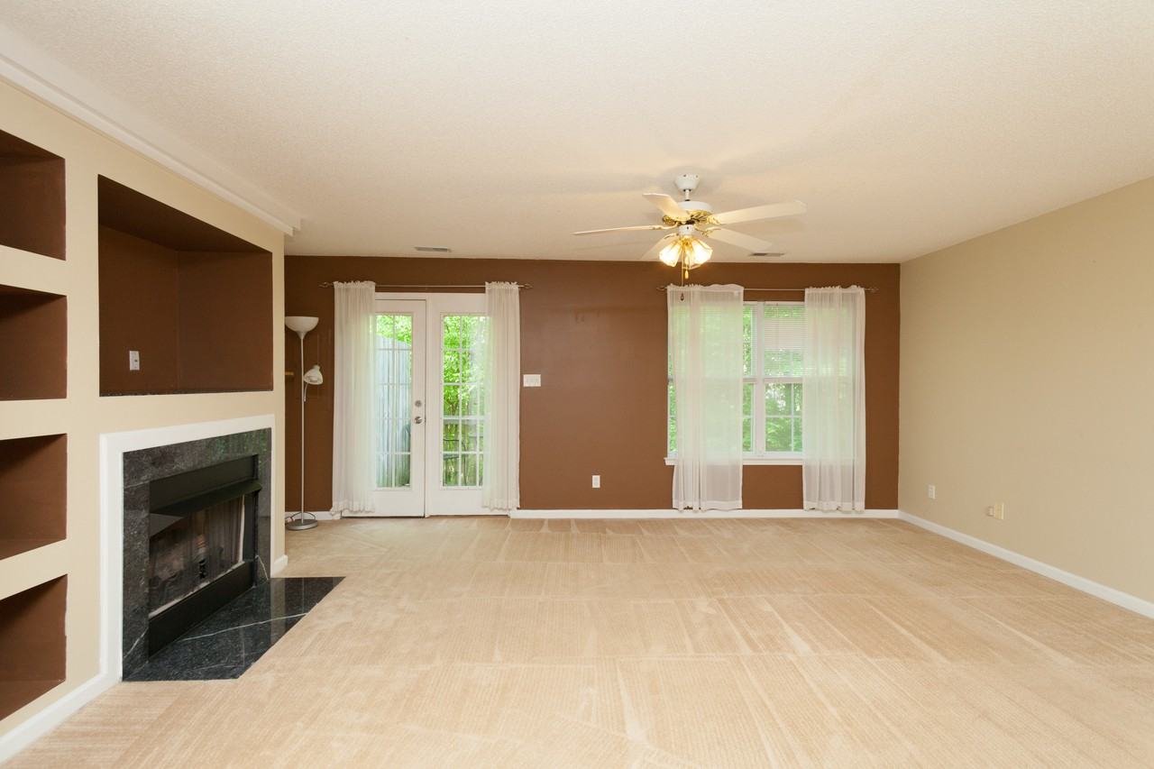 230 Black Bird Ct #1 - Photo 2 of 10