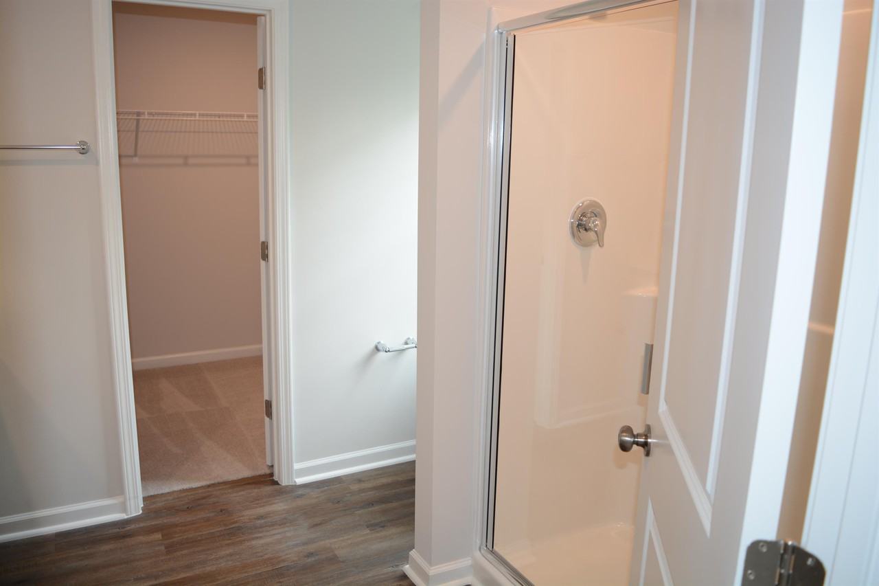 Bellewood Gardens Dr #1 - Photo 6 of 14
