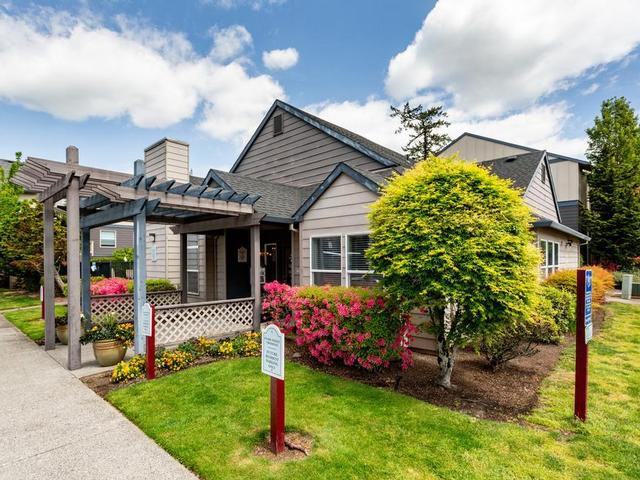 20433 Se Stark St - Photo 5 of 22