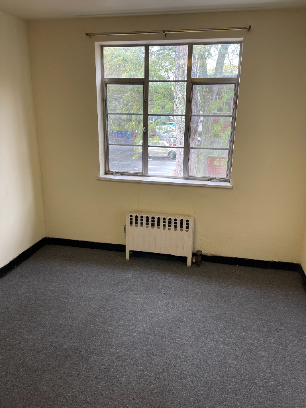 217 Easterly Pkwy #19 - Photo 4 of 9