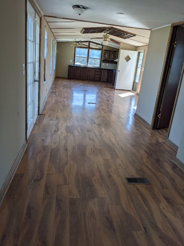 248 Callaway Ln - Photo 2 of 6