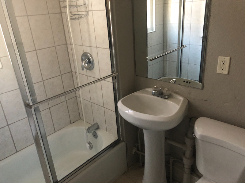 1609 8th Ave N #3 - Photo 3 of 9