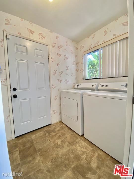 27205 Avenida Quintana - Photo 3 of 10