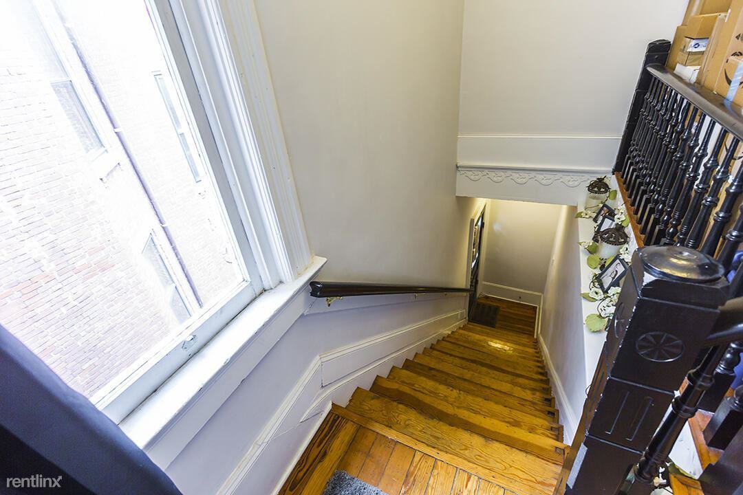 257 S Limestone - Photo 2 of 9