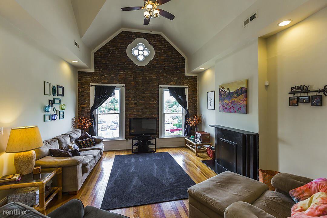 257 S Limestone - Photo 3 of 9