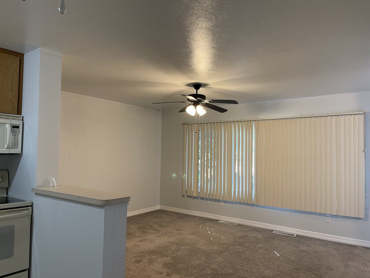 496 Sprague Rd - Photo 2 of 9
