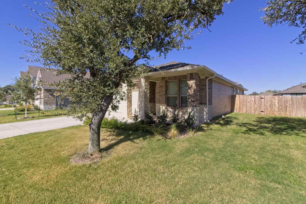 821 Olive Creek Dr - Photo 2 of 29