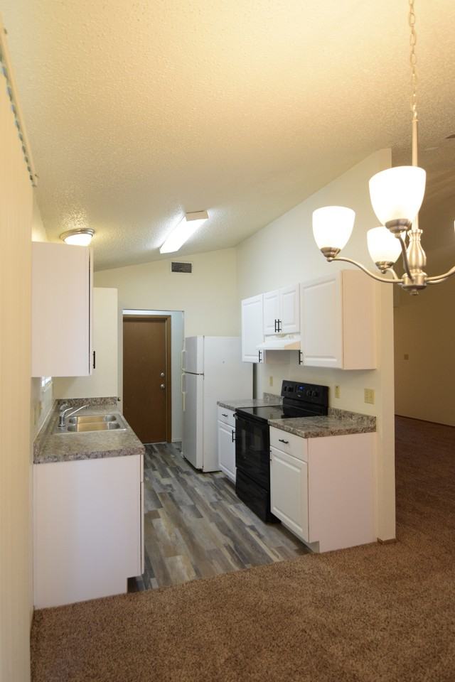 3702 Valley Forge Drive - Photo 4 of 18