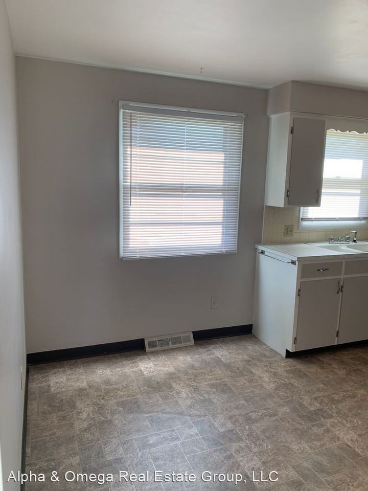 198-200 Wimbledon Dr. RIchland - Photo 3 of 9