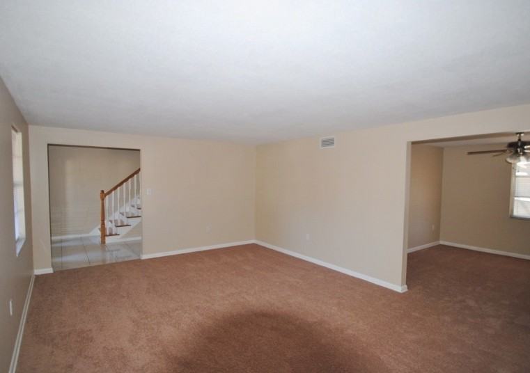 1705 Seneca Ave - Photo 2 of 16